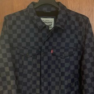 New Levi Strauss blue checkered denim jacket!